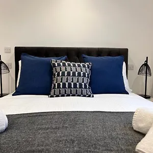 Apartment Chapel -, Bath